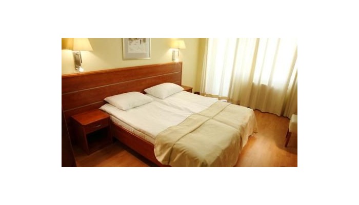 Hotel Benczur poza 11