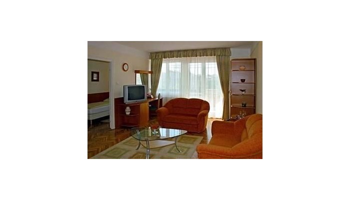 Hotel Korona Panzio poza 8