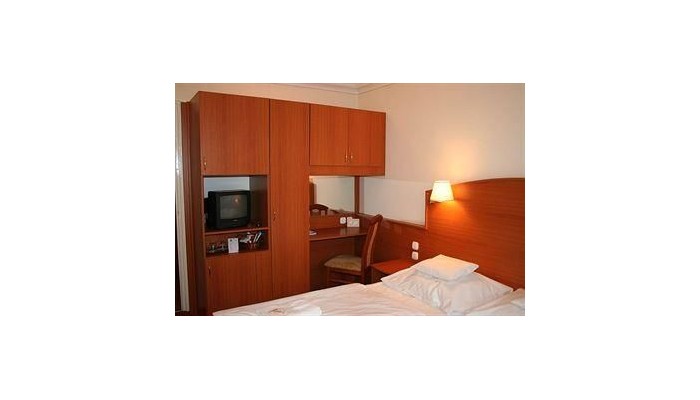 Hotel Korona Panzio poza 6